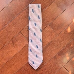 Pendleton Pink Tie with Navy Golf Bag Motif